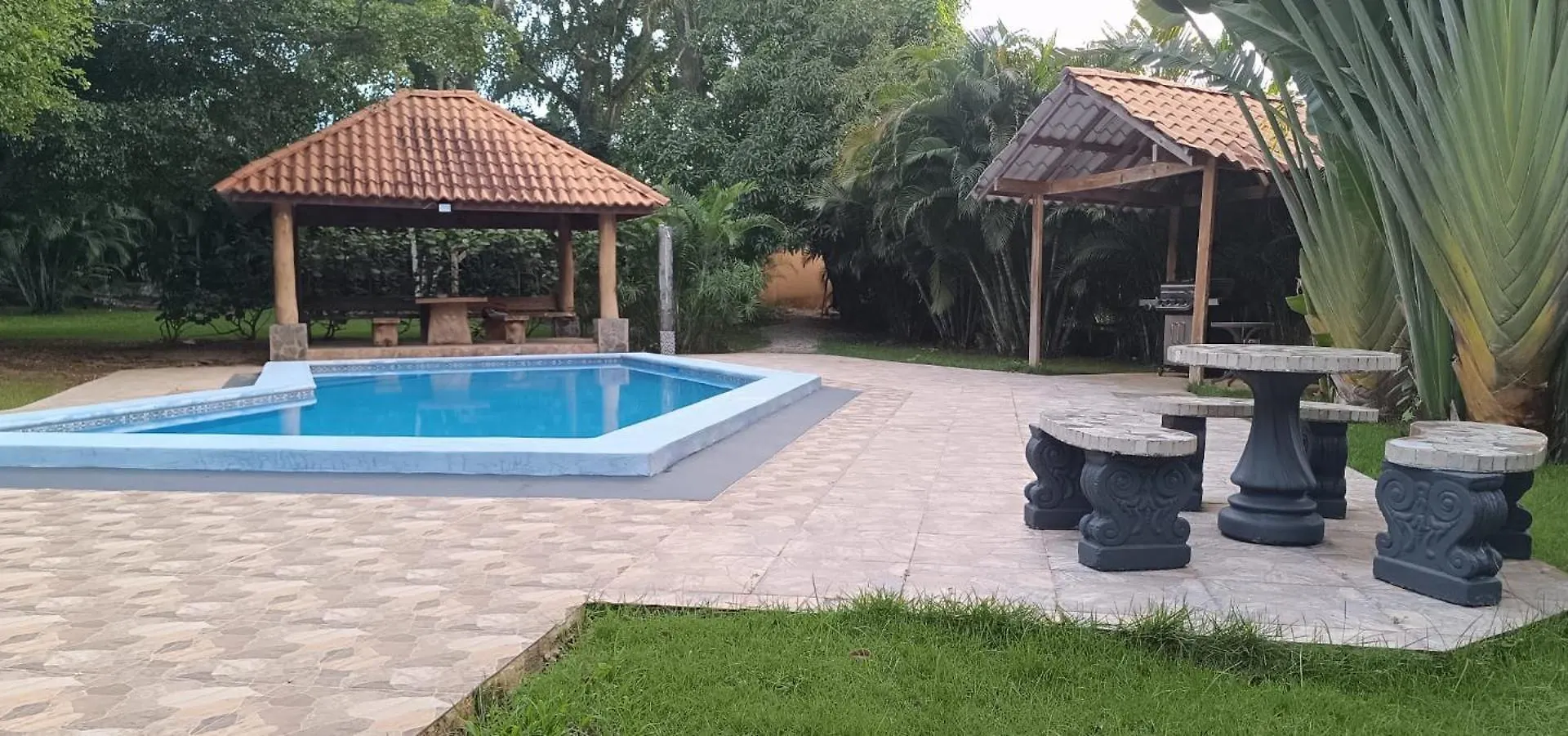 Bed & Breakfast Casa La Ceiba Las Terrenas